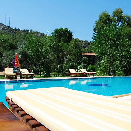 מלון דירות Doga 3*