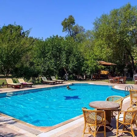 Doga Aparthotel 3*